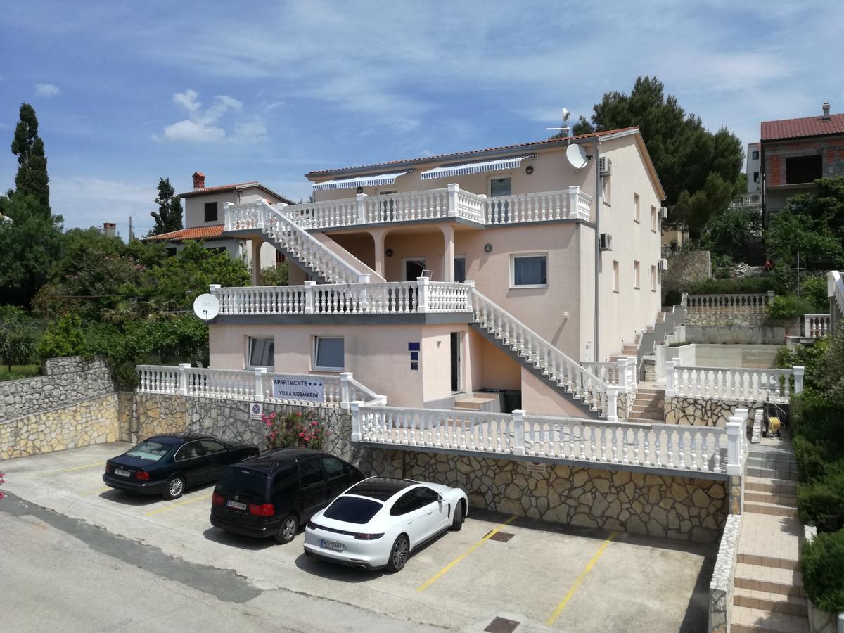 Apartments Villa Rosmarin Omišalj المظهر الخارجي الصورة