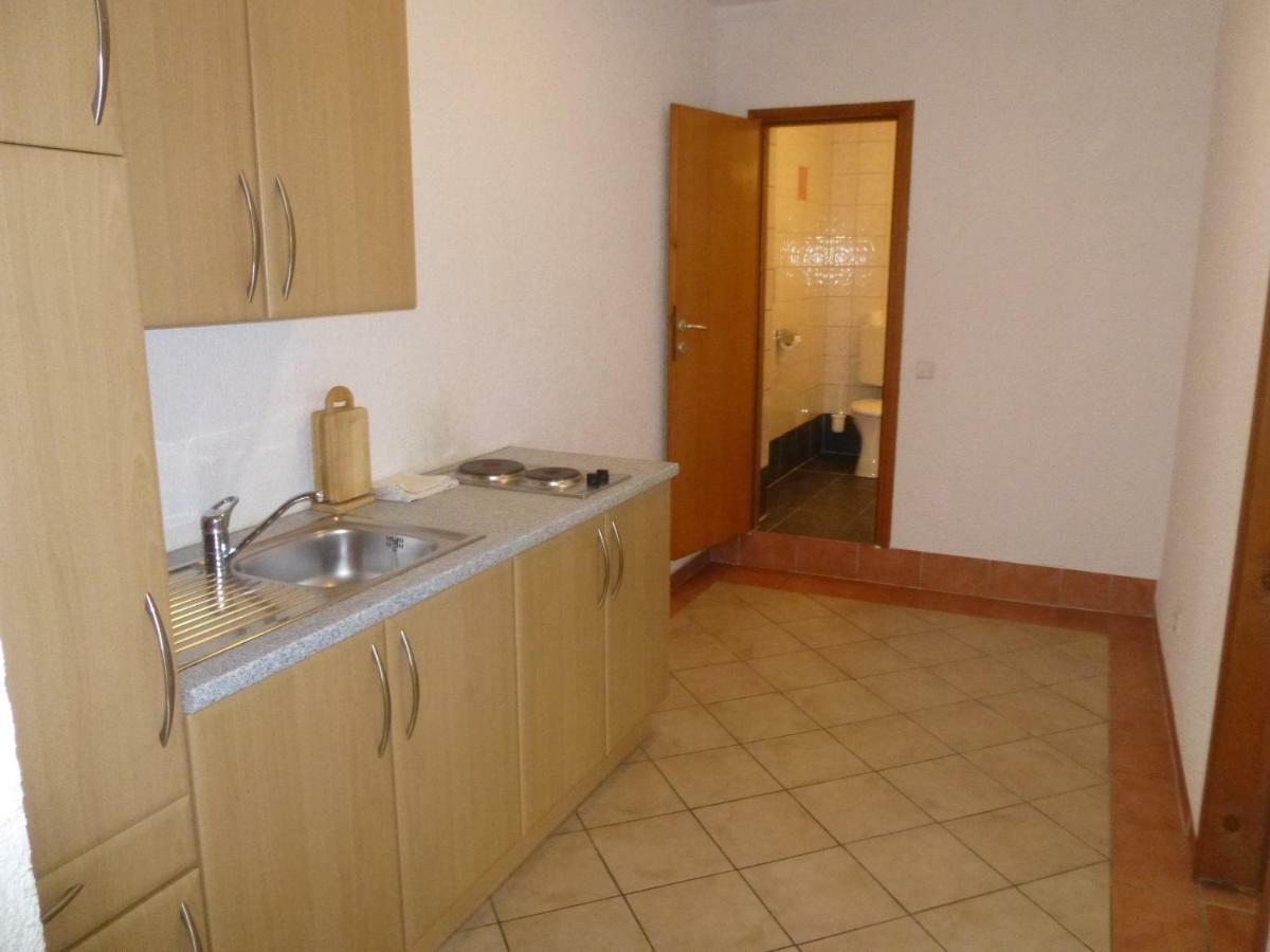Apartments Villa Rosmarin Omišalj المظهر الخارجي الصورة