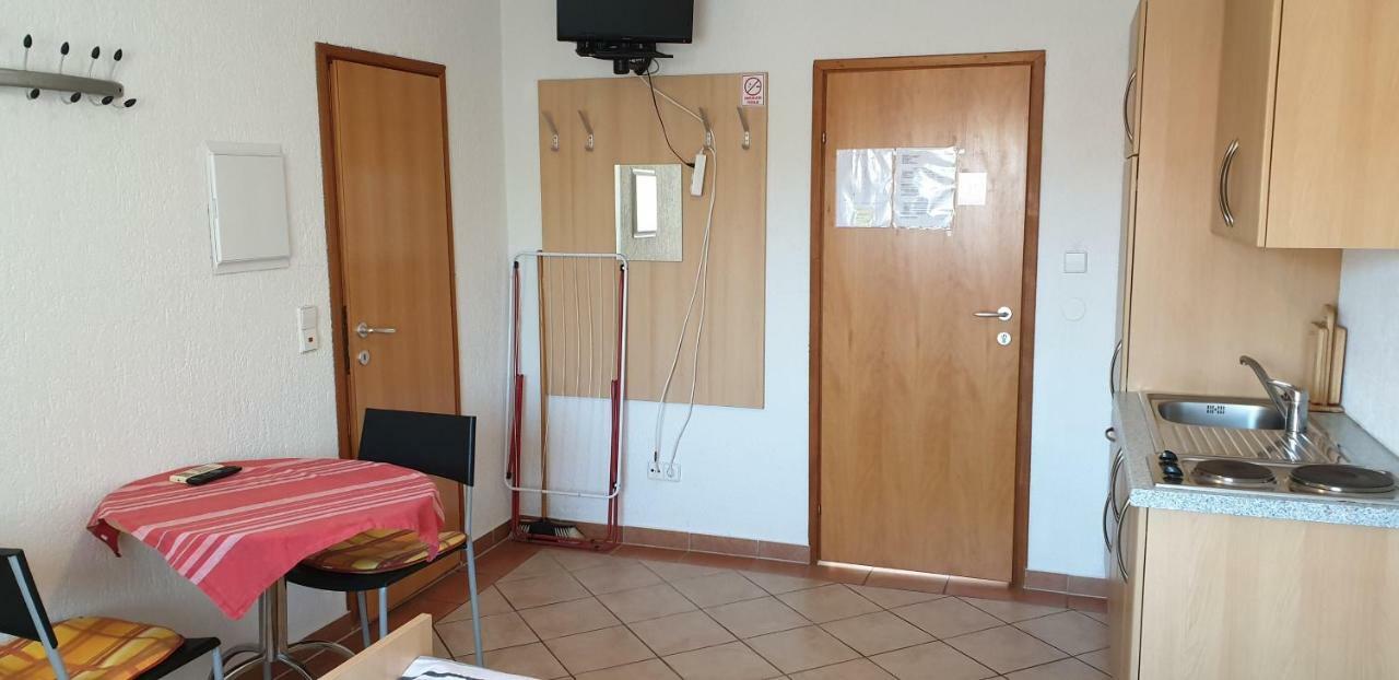 Apartments Villa Rosmarin Omišalj المظهر الخارجي الصورة